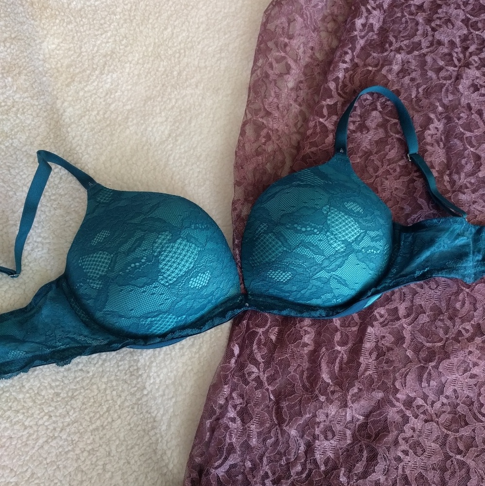 VS Victoria's Secret Push Up Bra 36DD